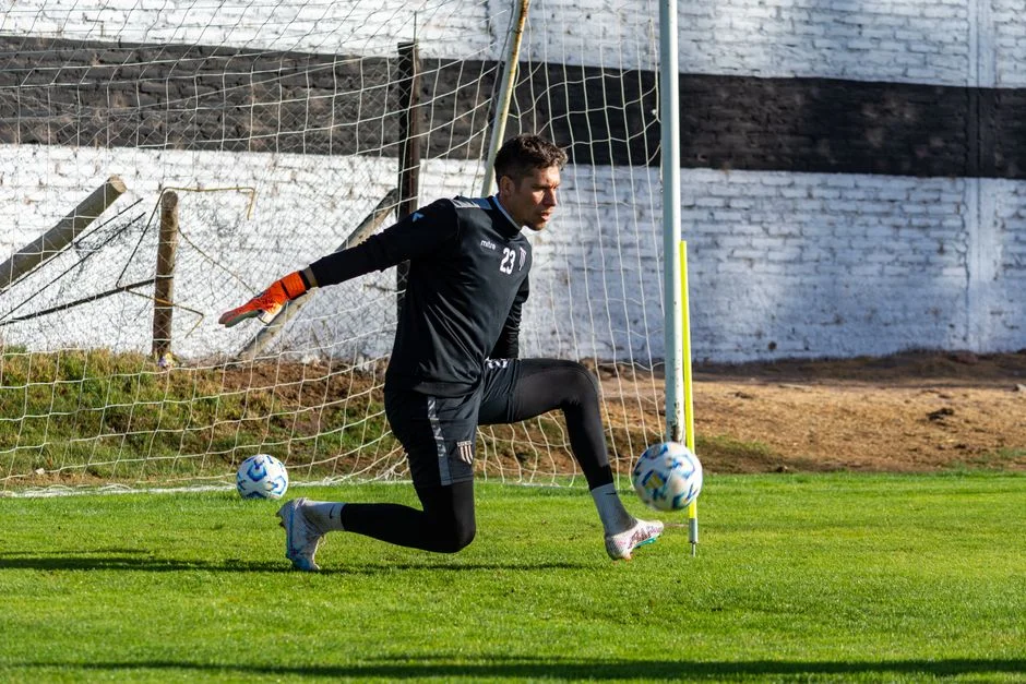 Colombia's Vargas Saves Knockout Spot — US World Cup Race Feels the Pressure
