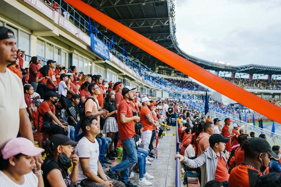 El Burgos Announces Historic 'Definidos' Playoffs with Record Ticket Prices