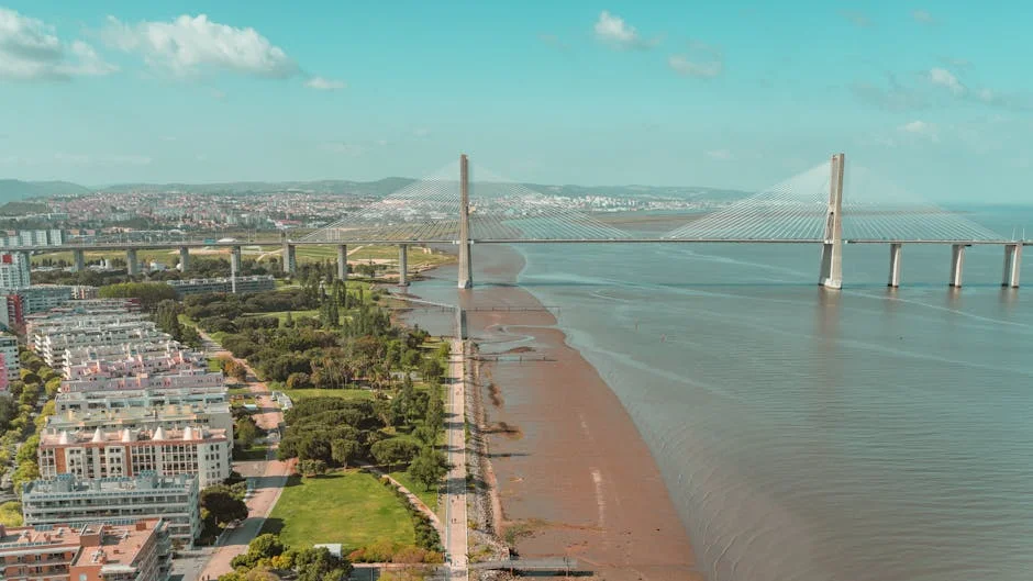 Quem Launches New Aid Initiative in Lisbon Amid Rising Poverty